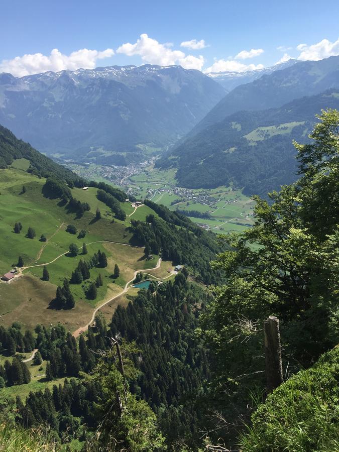 Hotel & Restaurant Stadthof Glarus Bagian luar foto